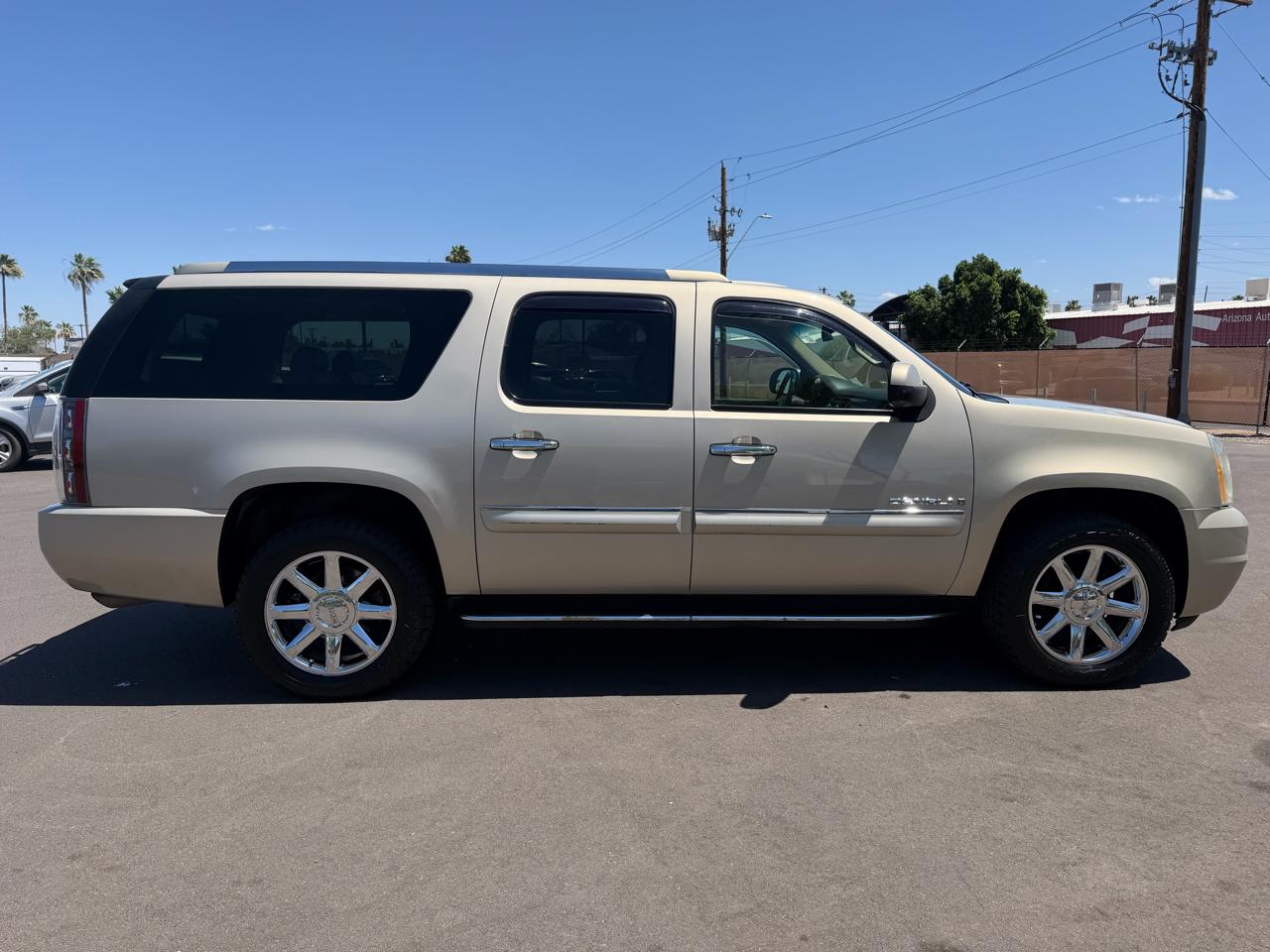 gmc yukon xl 2007 1GKFK66847J255781 image gmc yukon xl 2007 1GKFK66847J255781 image